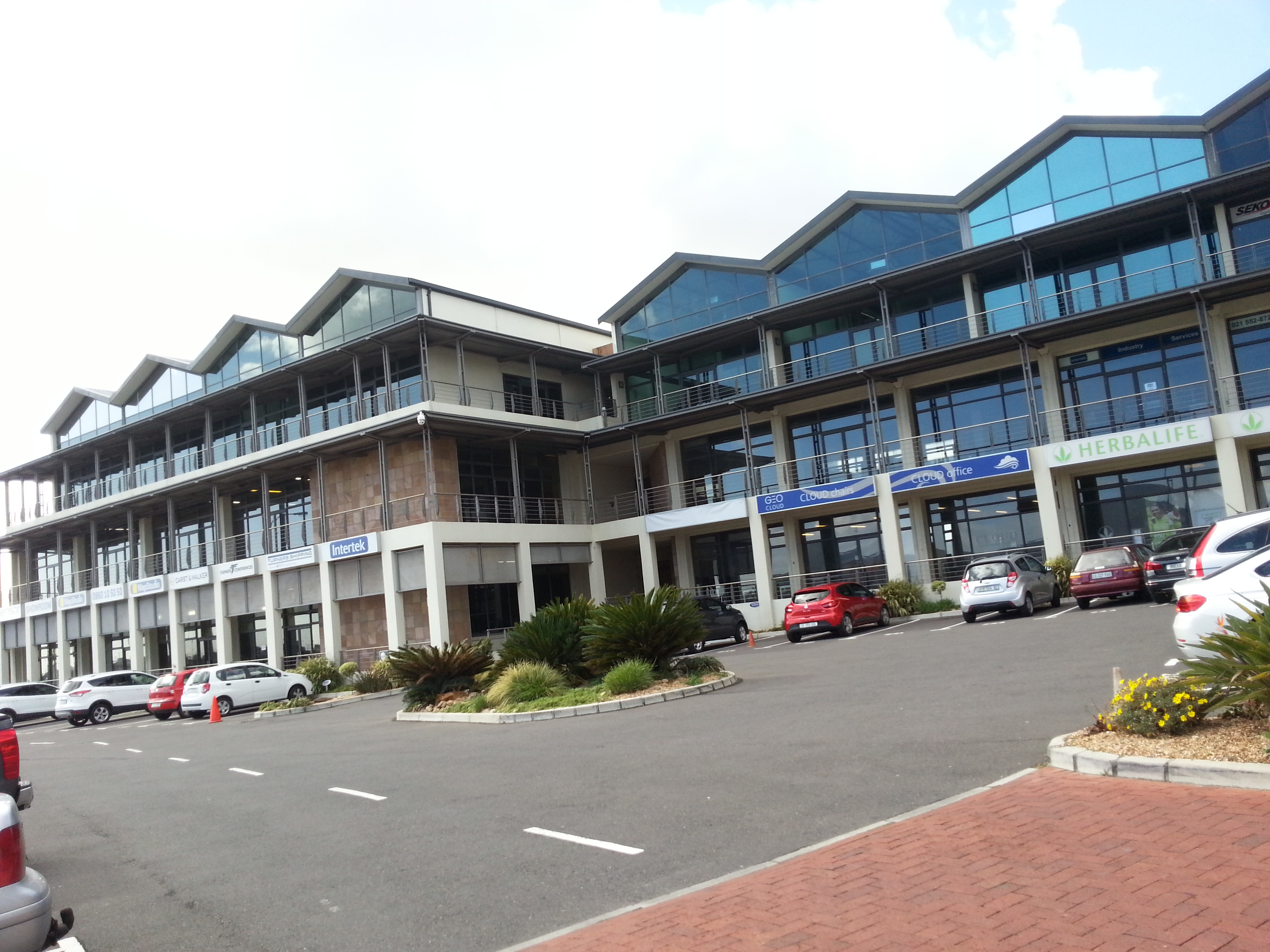 380 m² Office Space to Rent Maitland M5 Business Park