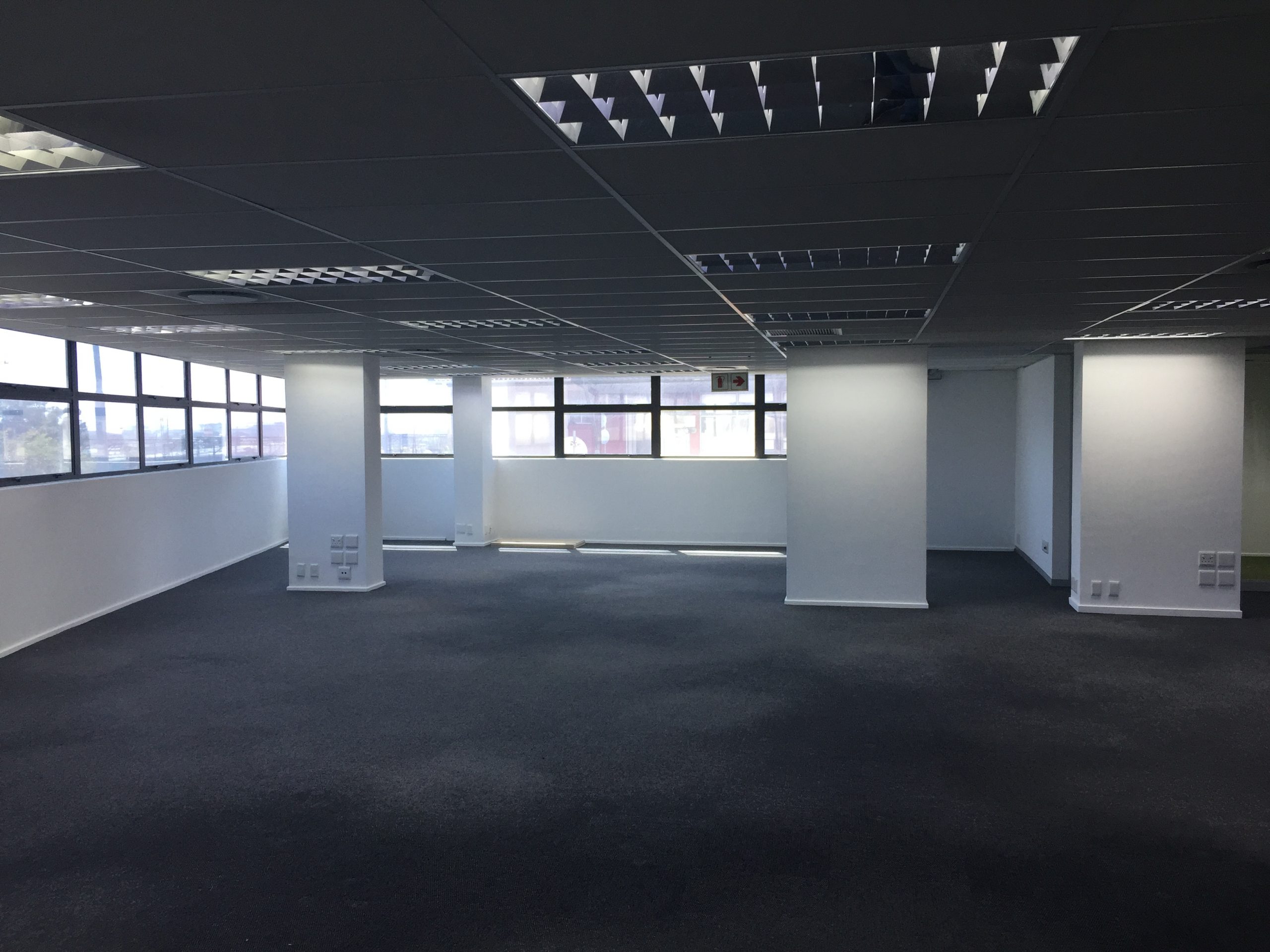 1,128 m² Office Space to Rent Woodstock The District
