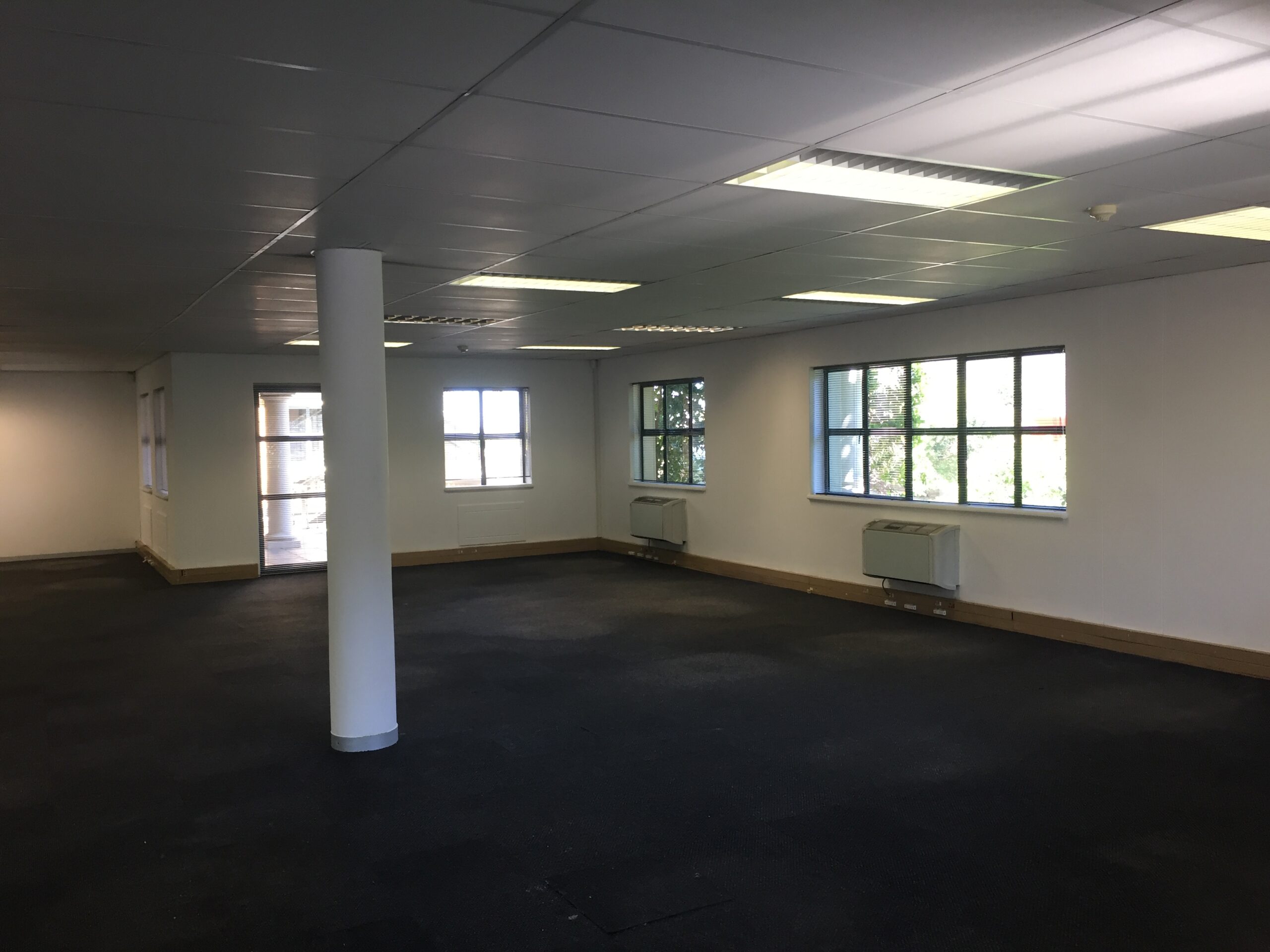 341 m² Office to Rent Century City I Waterford House