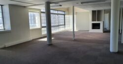 300 m² Office to Rent Green Point
