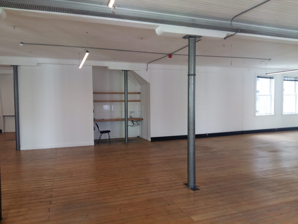 38 Hout Street