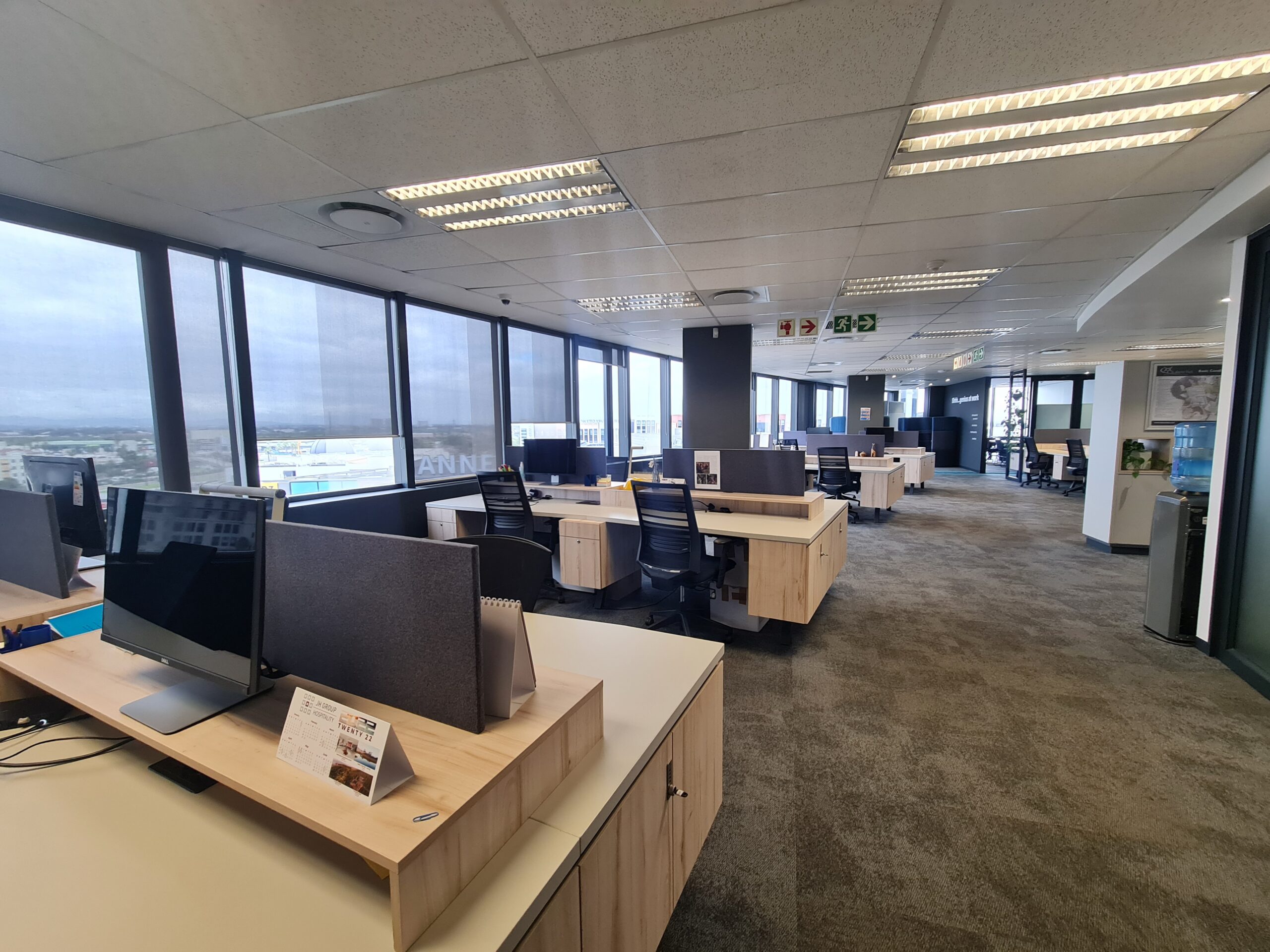 446 m² Office to Rent Century City I The Apex