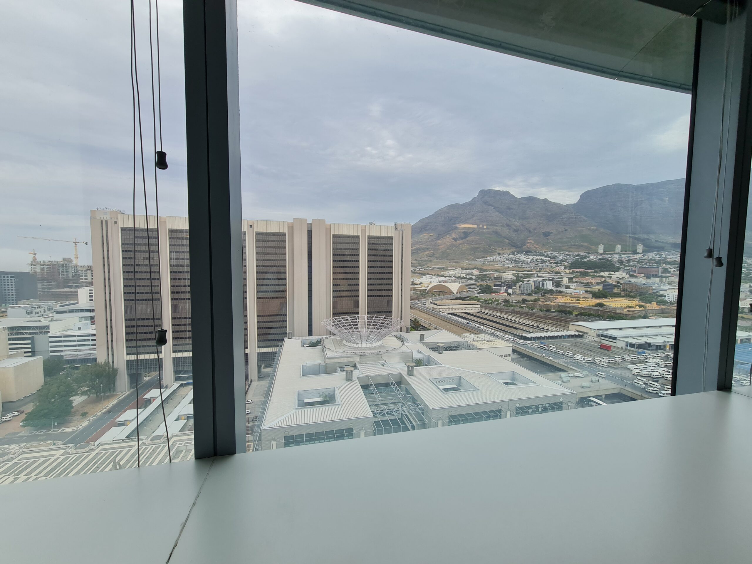 983 m² Office to Rent Cape Town CBD I The Towers