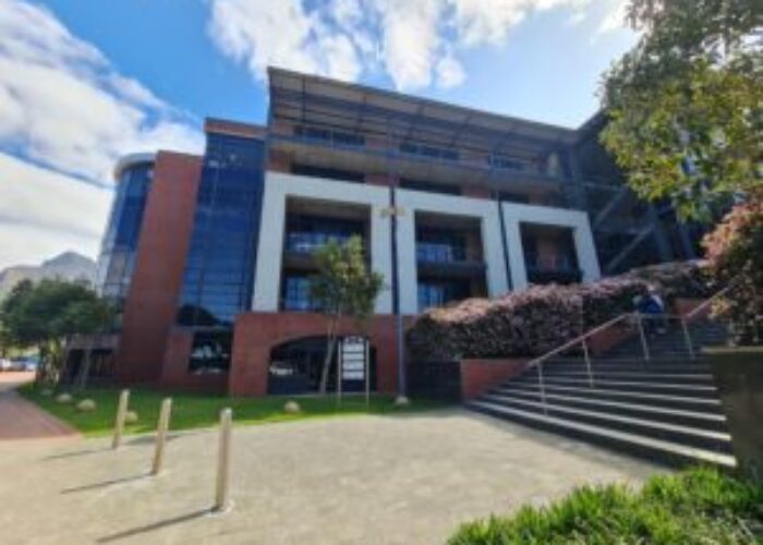 382 m² Office to Rent Observatory I Black River Park