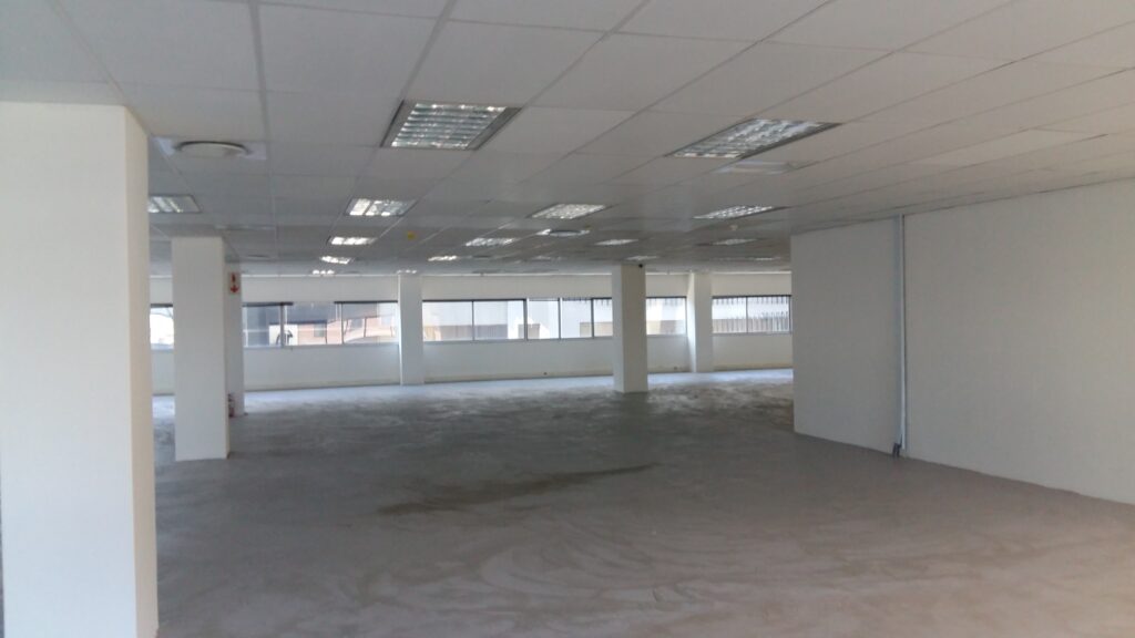 vOffice space to rent in Cape Town