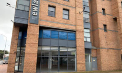 785 m² Showroom to Rent Newlands on Main I Claremont