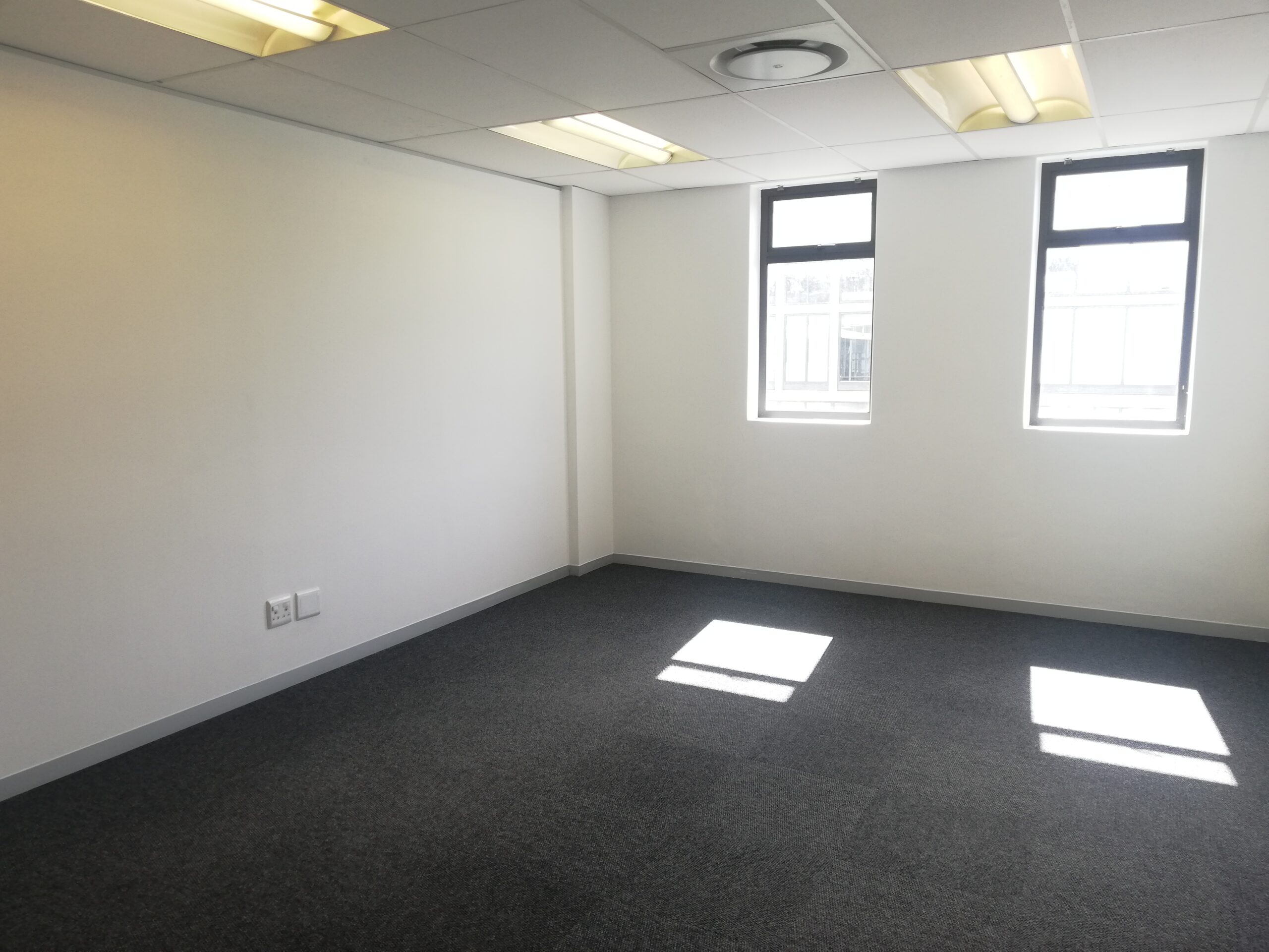 428 m² Office to Rent Woodstock I The District