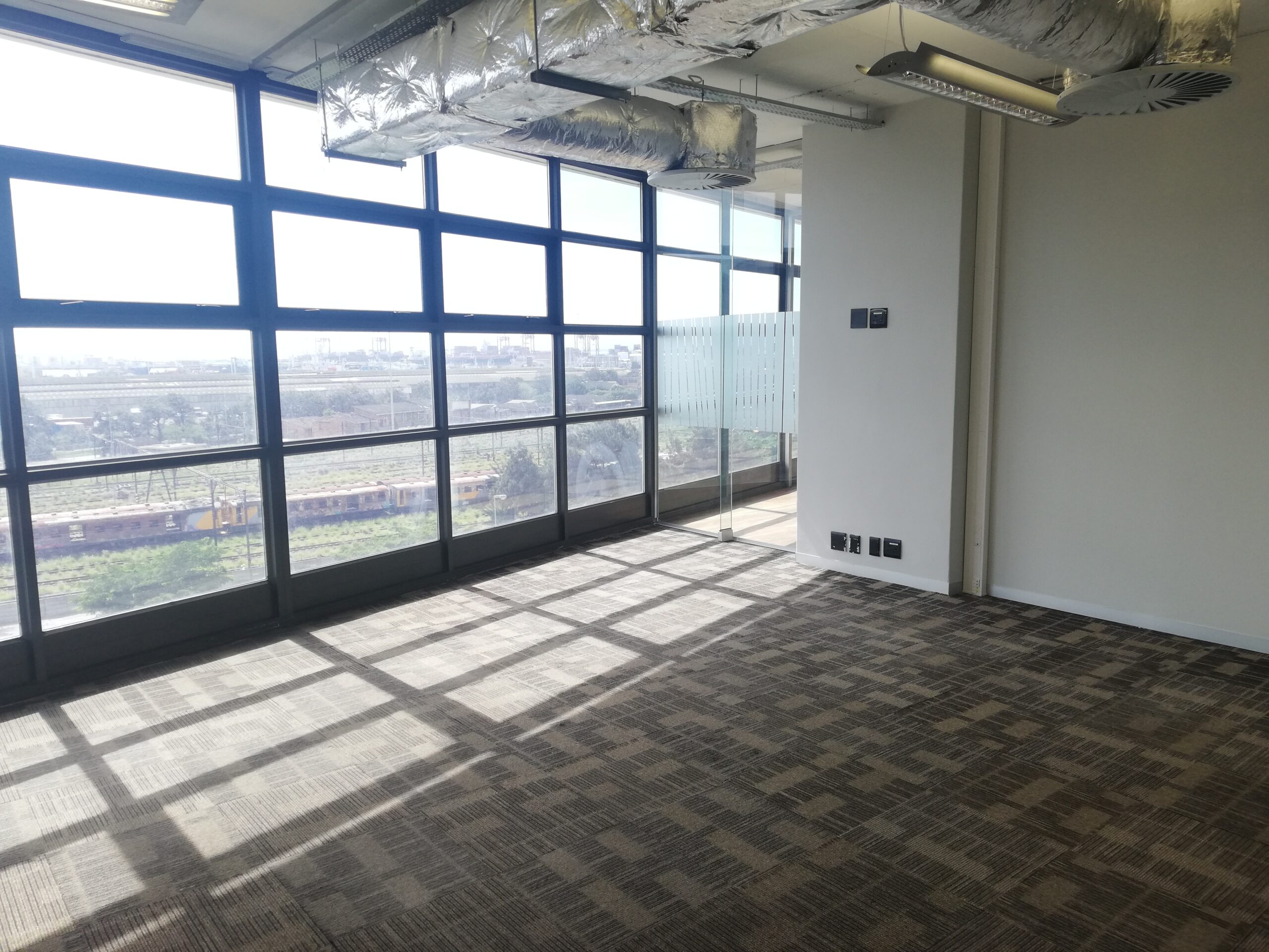 373 m² Office to Rent Woodstock I The District