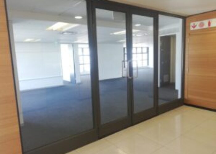 428 m² Office to Rent Woodstock I The District