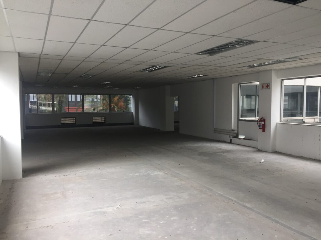 858 m² Office to Rent Cape Town CBD - Image 4