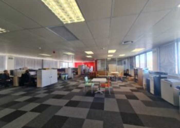 426 m² Office to Rent Century City I One on Estuaries