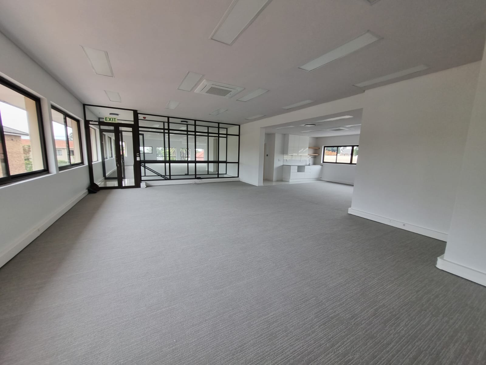 190 m² Office to Rent Claremont I Clareview Business Park