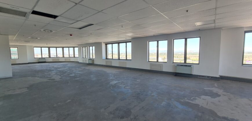592 m² Office to Rent Century City