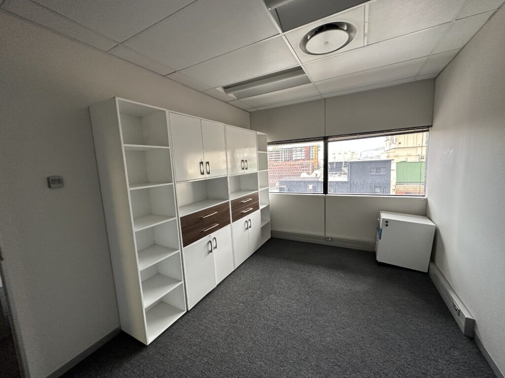 525 m² Office to Rent Cape Town CBD I The Box - Image 1