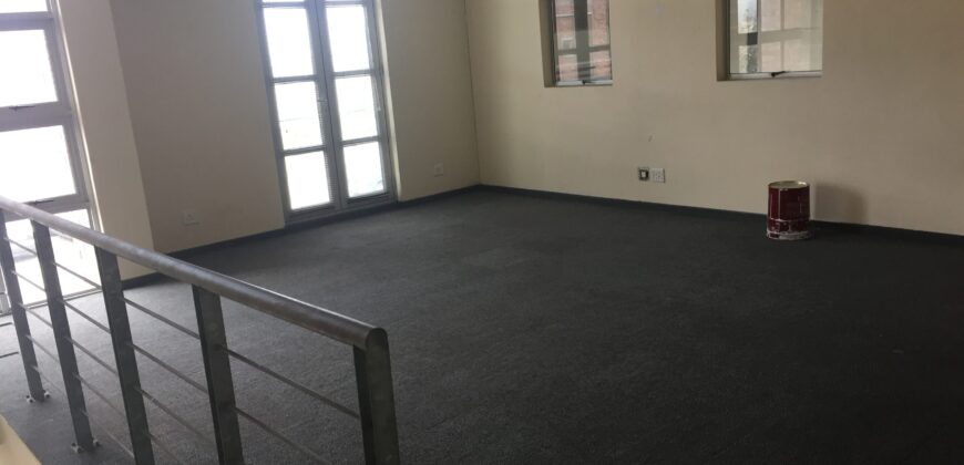 299 m² Warehouse to Rent Stikland