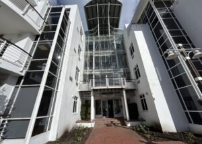 194 m² Office Space to Rent Waterfront I The Nautica