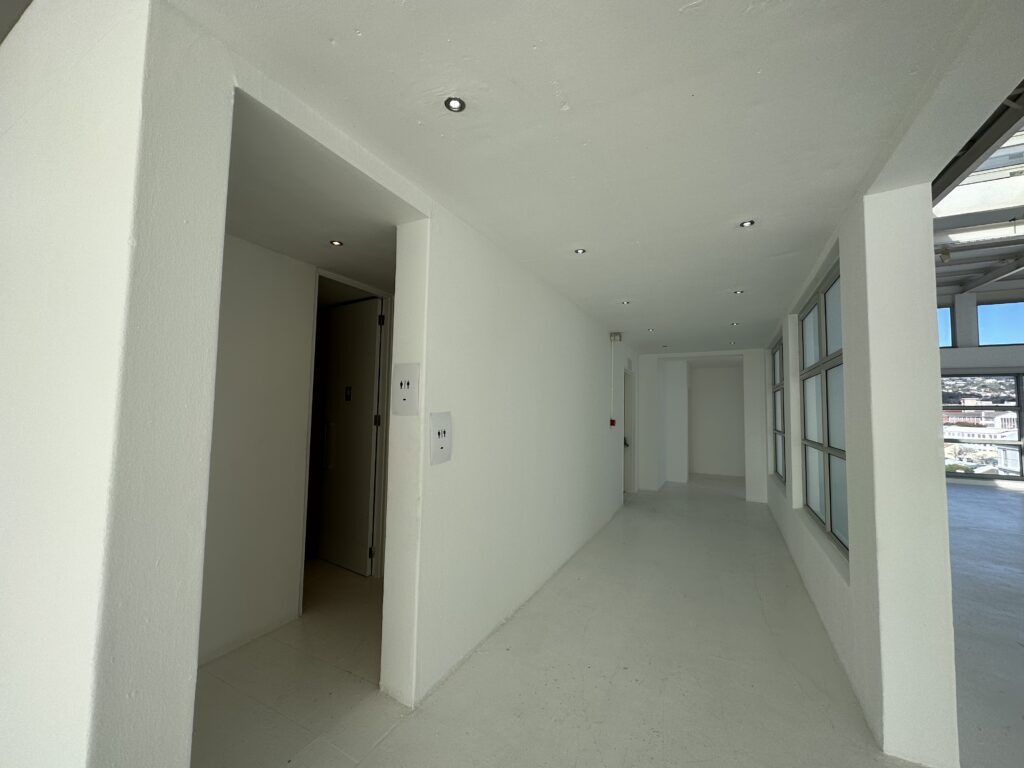 Office to Rent Gardens