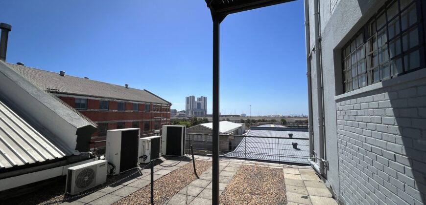 142 m² Office to Rent Woodstock I Sir Lowry Studios