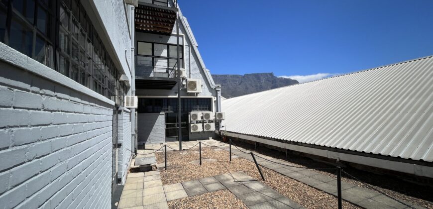 142 m² Office to Rent Woodstock I Sir Lowry Studios