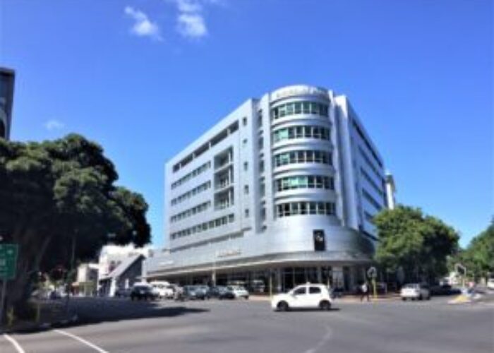 1,344 m² Showroom to Rent Claremont I Paramount Place