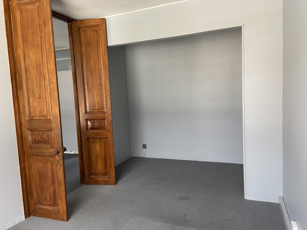 Office to Rent Gardens