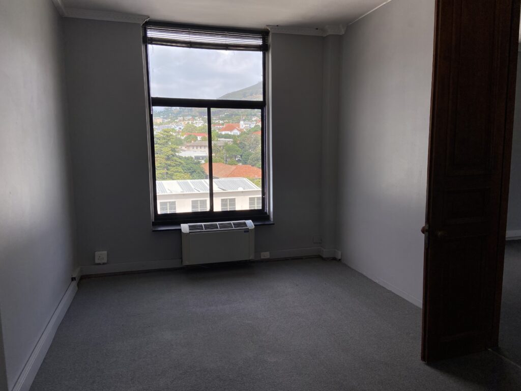 Office to Rent Gardens