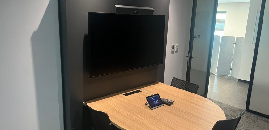 2,362 m² Office to Rent Century City I Park One