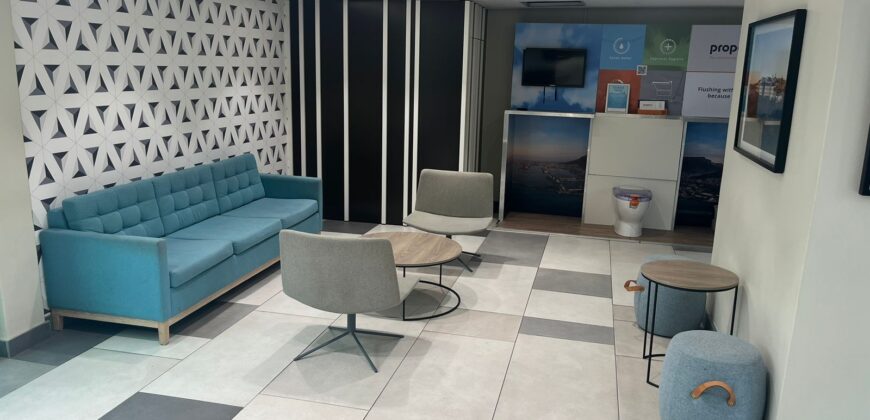 2,362 m² Office to Rent Century City I Park One