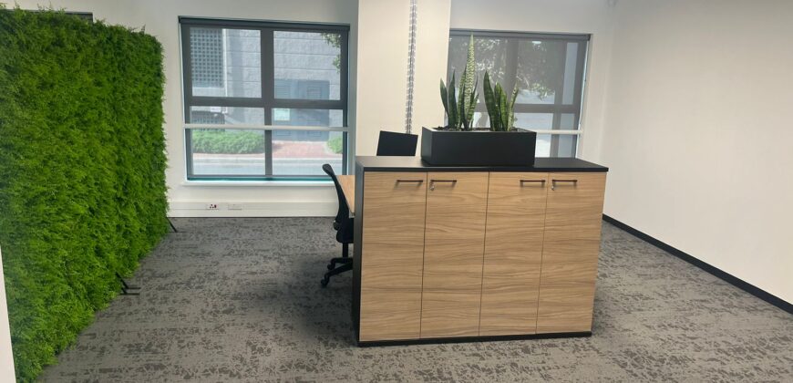 2,362 m² Office to Rent Century City I Park One