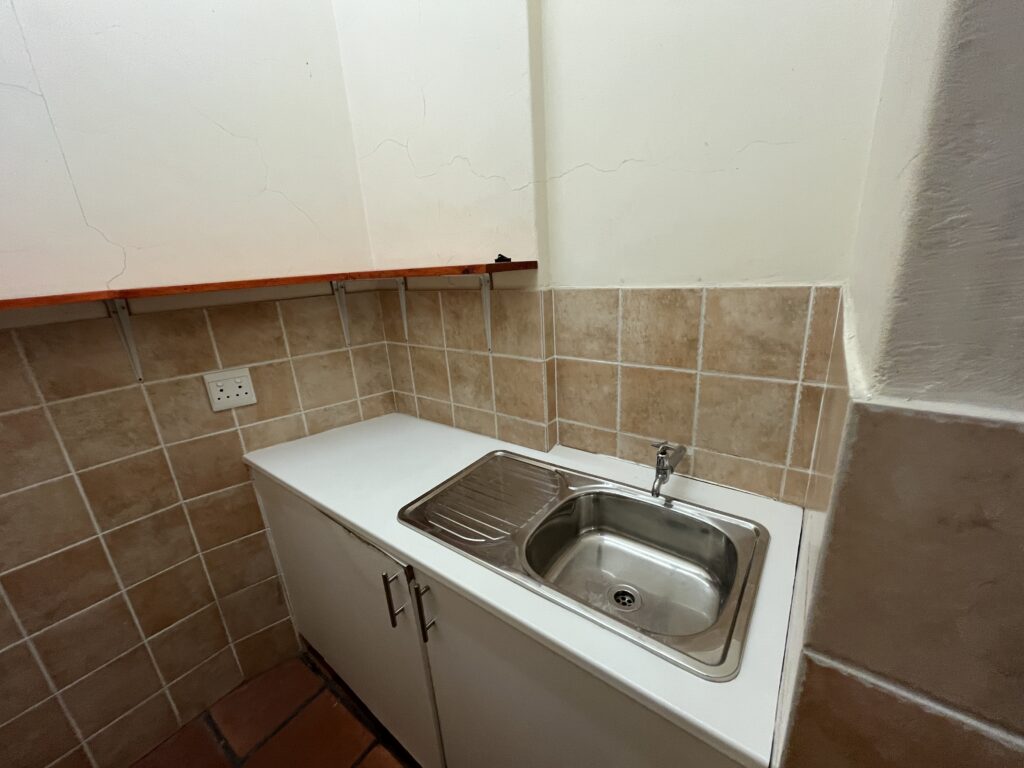 Office to Rent Mowbray