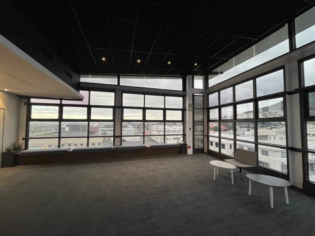The District, Woodstock