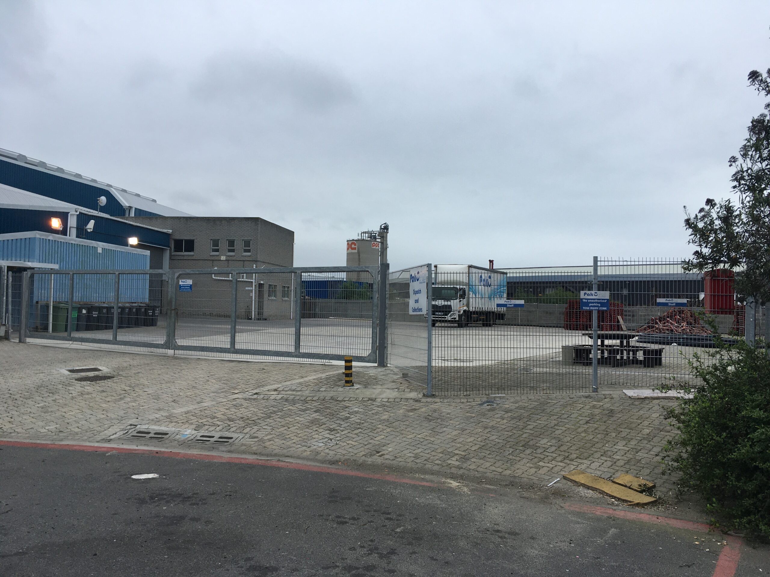 4,155 m² Warehouse to Rent Montague Gardens I 4 Graph Avenue