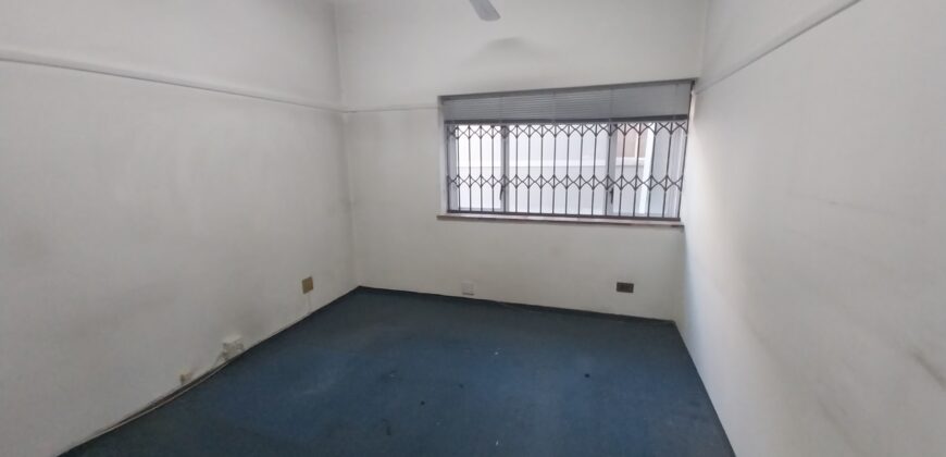 188 m² Office to Rent Rondebosch I 10 Main Road