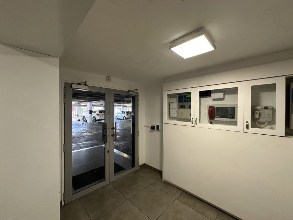 Office to Rent Waterfront