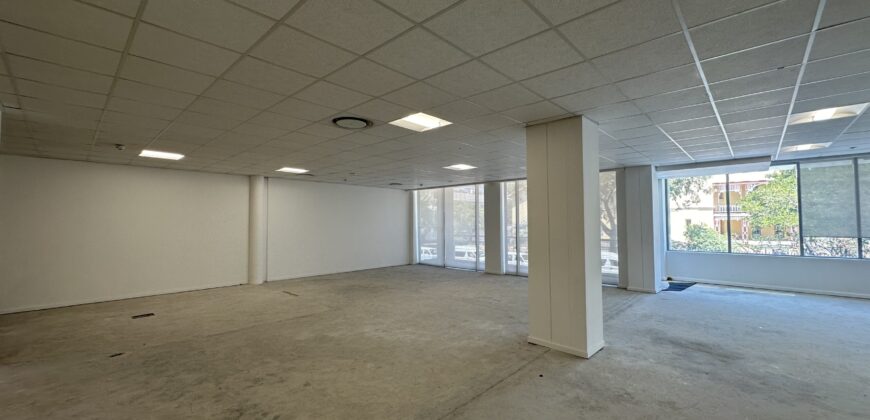 333 m² Office to Rent Waterfront I The Pavilion
