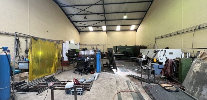 440 m² Warehouse to Rent Killarney Gardens I 38 Killarney Avenue