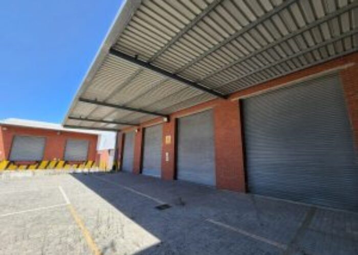 3,100 m² Warehouse to Rent Airport Industria I 28 Manhattan Drive