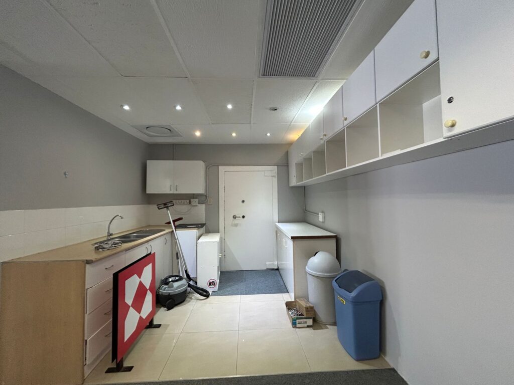 Retail Property to Rent Claremont