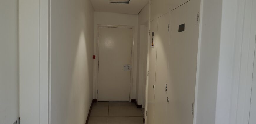 206 m² Office Space to Rent Waterfront The Nautica