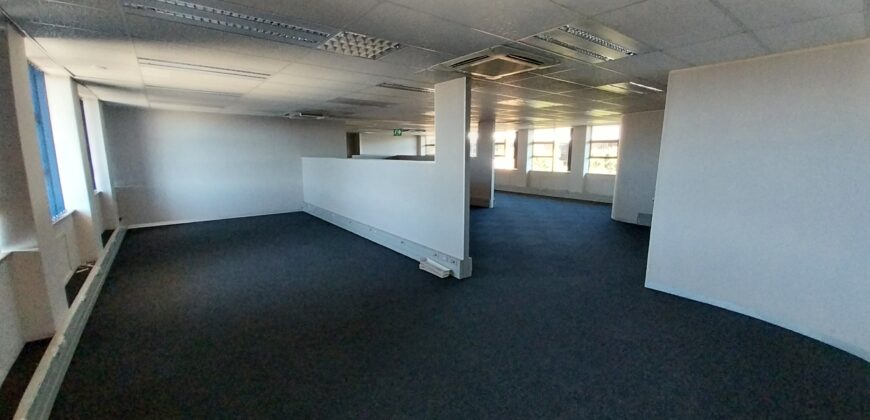 794 m² Office to Rent Bellville