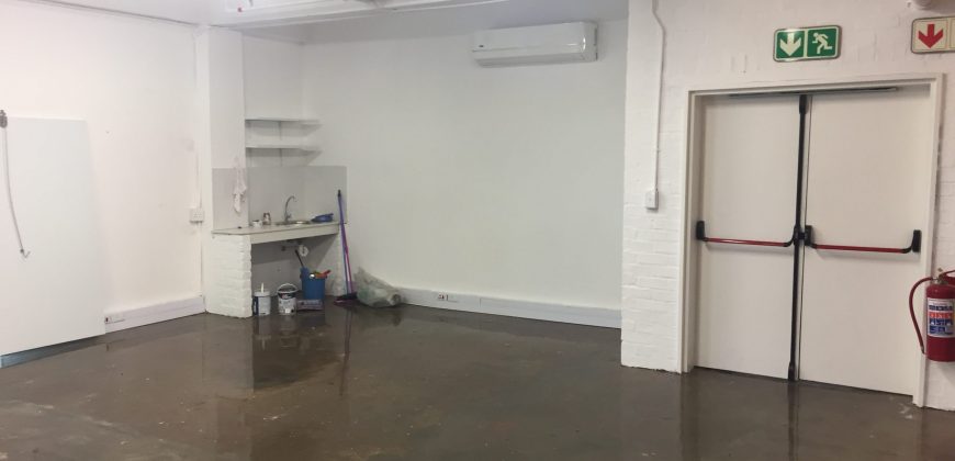 164 m² Office to Rent Woodstock