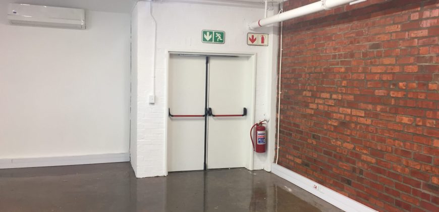 164 m² Office to Rent Woodstock