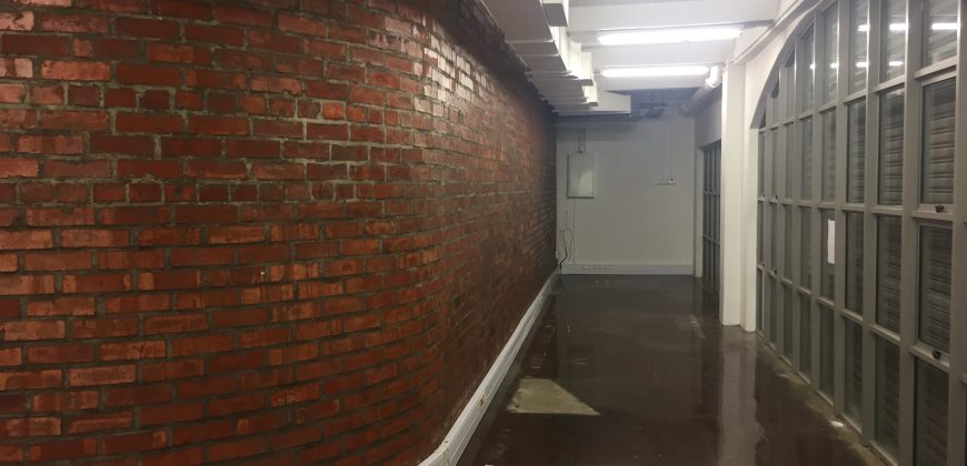 164 m² Office to Rent Woodstock