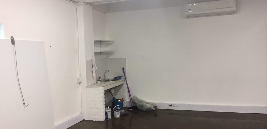 164 m² Office to Rent Woodstock