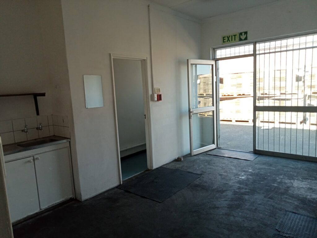 Warehouse to Rent Airport Industria