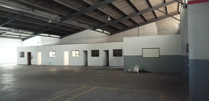 731 m² Warehouse to Rent Airport Industria I Golf Air Park