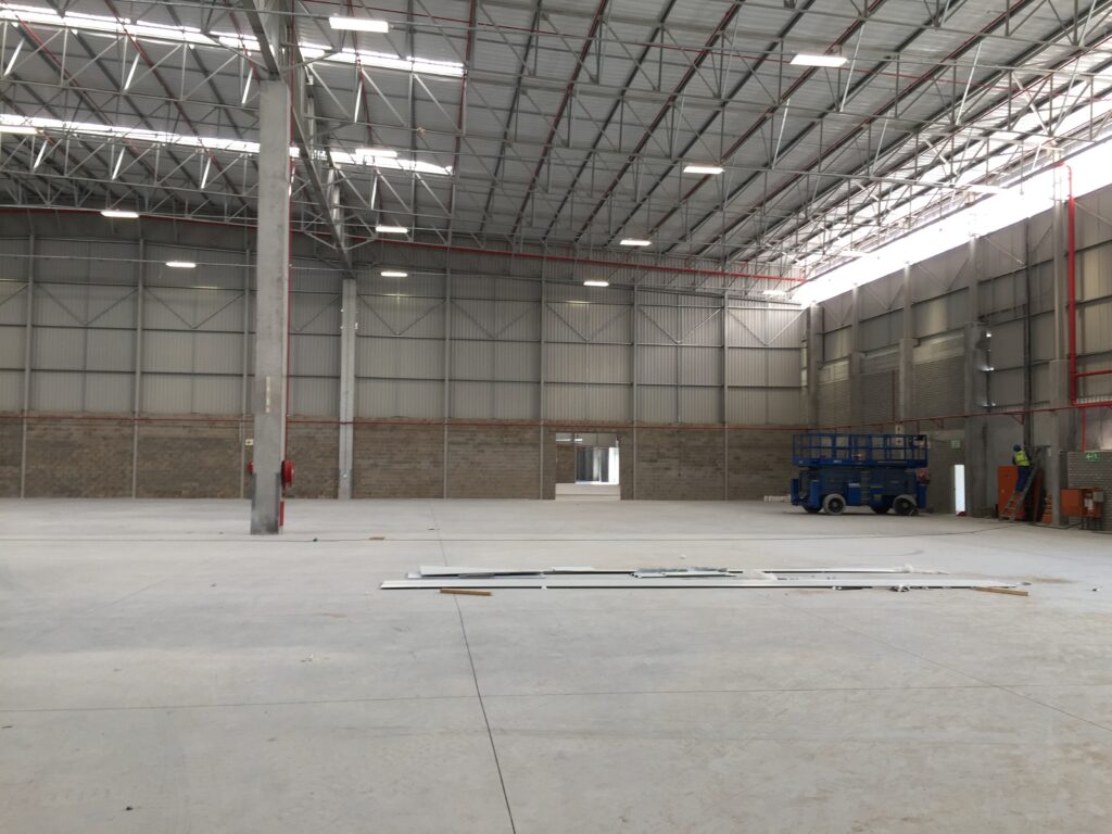 6,569 m² Warehouse to Rent Mill Road Park - Image 8
