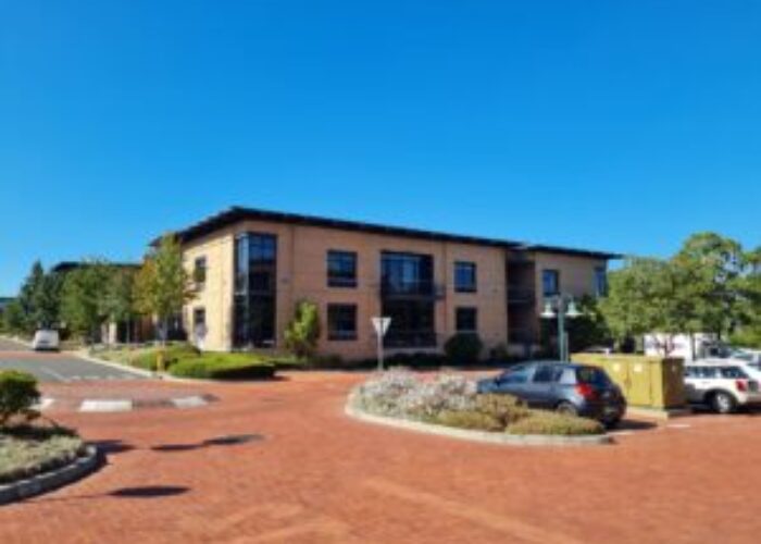 1,014 m² Office to Rent Plattekloof Office Park