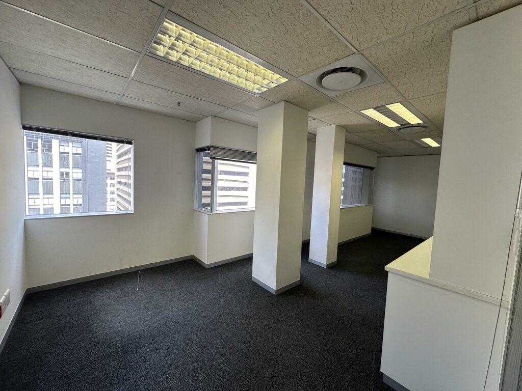 8 Riebeek Street
