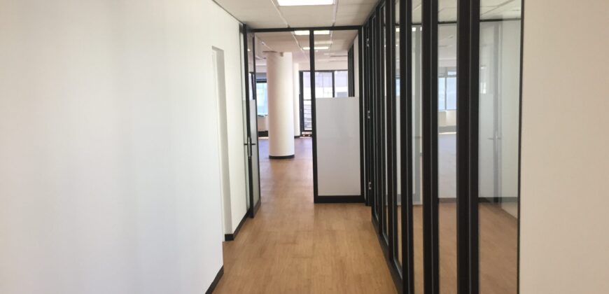 416 m² Office to Rent Cape Town CBD The Pinnacle Building